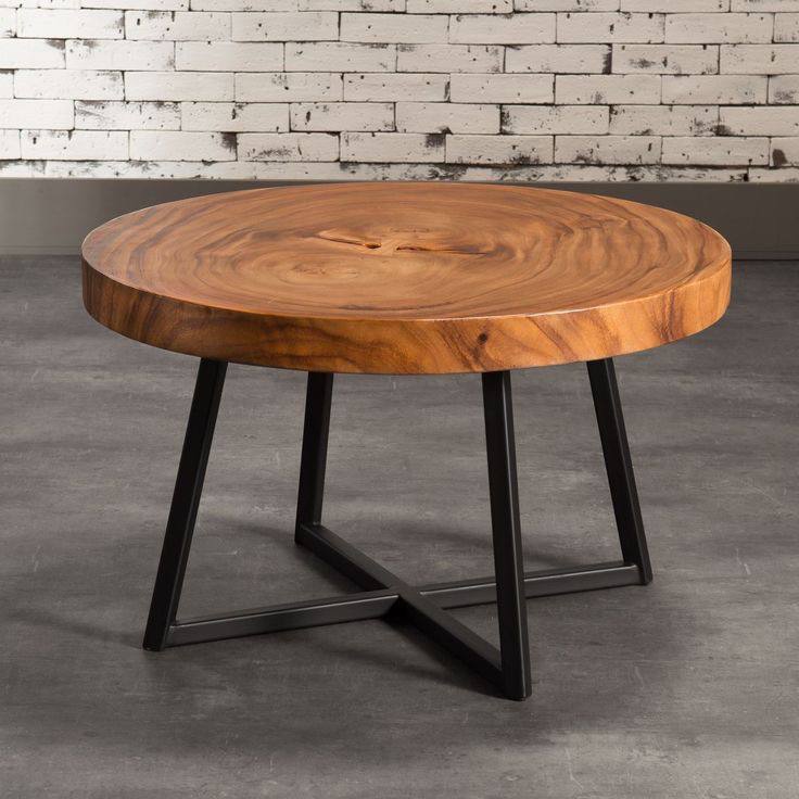 Круглий стіл з металевими ніжками